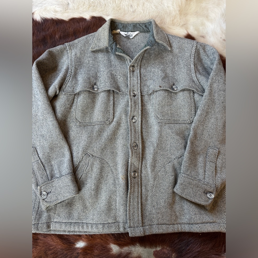 80’s Vintage Woolrich Men's Gray Herringbone Shirt Jacket
